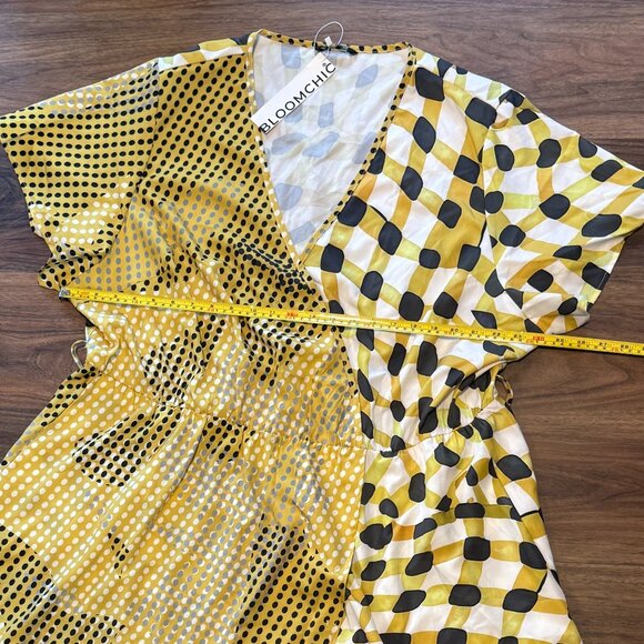 BloomChic Yellow Geometric Wrap Print Midi Dress Womens Size 26 Short Sleeve NWT - Picture 6 of 6